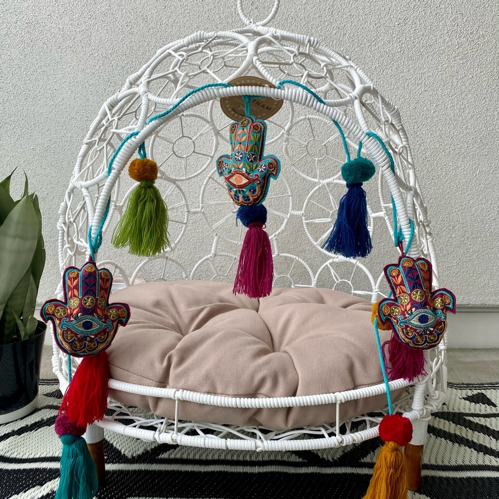 SOLD!!! NWT Woven Boho Pet Bed For Dog/ Cat